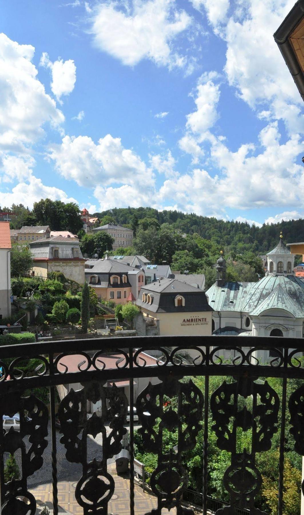 Festival Leilighet Karlovy Vary Eksteriør bilde